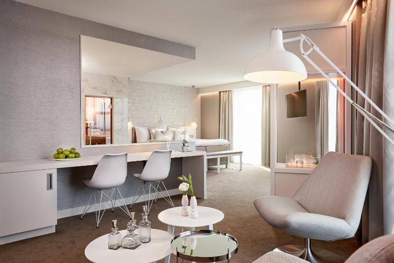 Wellness Suite White image 4