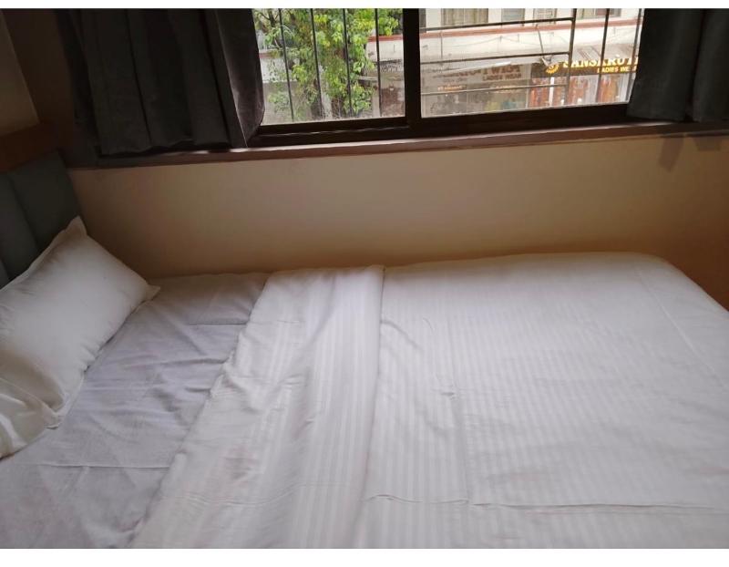 Narayan Executive Aurangpura Gulmandi - image 4