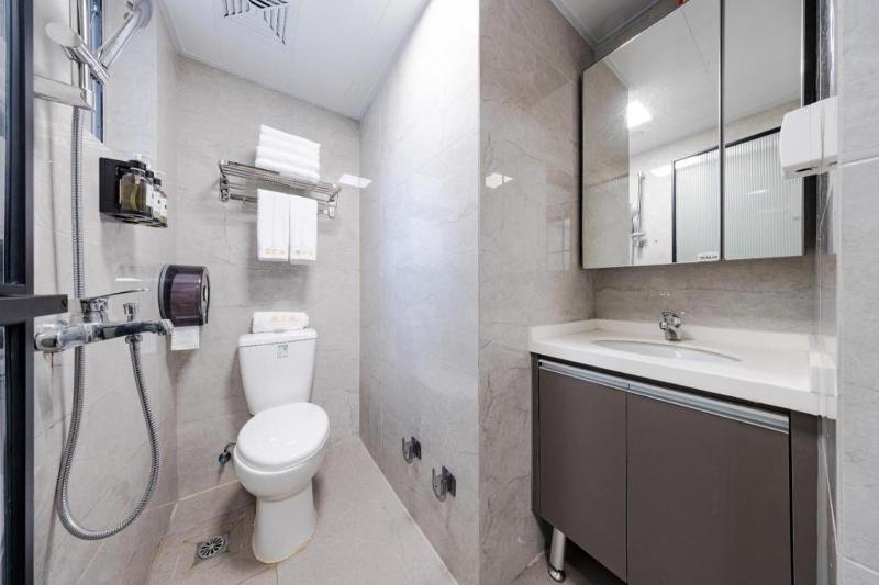 Zhanhui City Hotel Apartment (Shenzhen Convention Center Gangxia Metro Station) - image 48