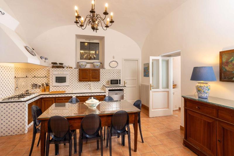 Antique Villa Lucia by Feeling Italy in Town Center with Pool Sea Views and Daily Housekeeping - image 43