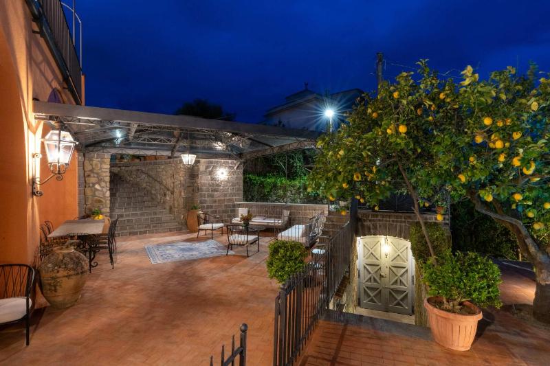 Antique Villa Lucia by Feeling Italy in Town Center with Pool Sea Views and Daily Housekeeping - image 28