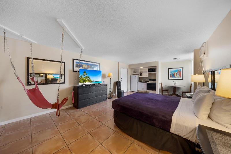 RoofTop Resort - Adults Only - Clothing Optional - Hollywood Beach - image 17