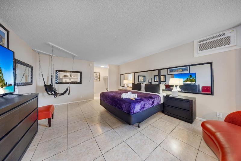 RoofTop Resort - Adults Only - Clothing Optional - Hollywood Beach - image 13