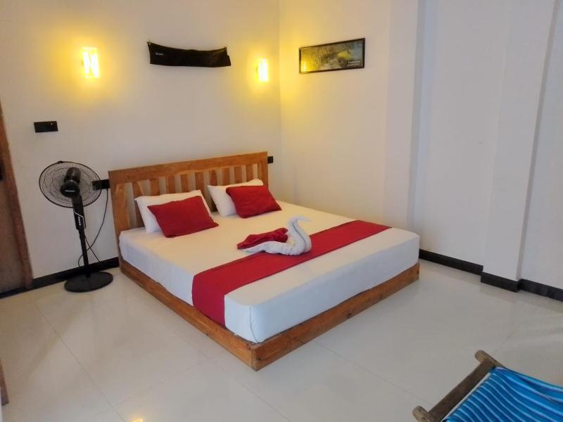 Song Bird Home stay-Tangalle - image 37