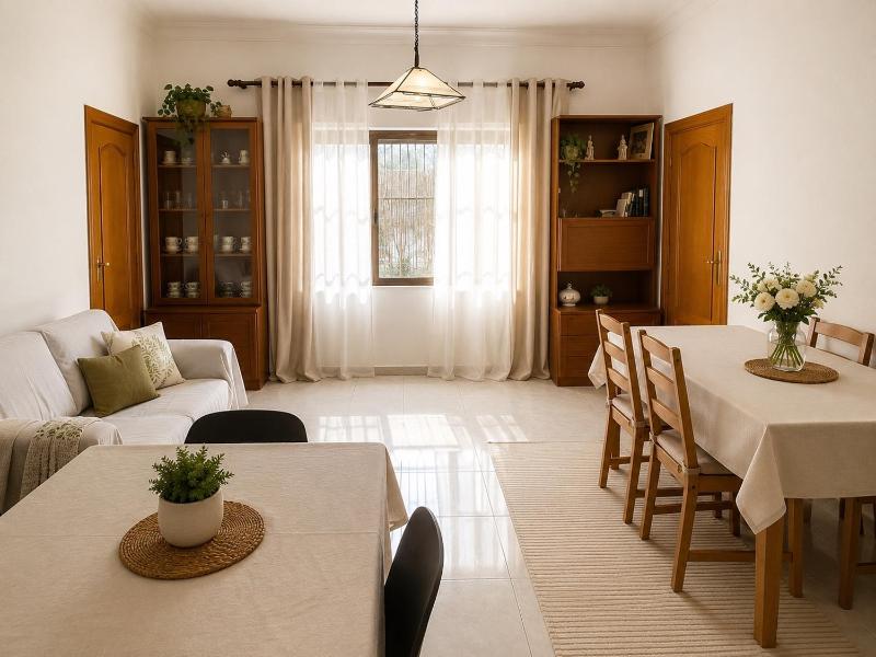 Private Double Room in Shared Apartment - image 2