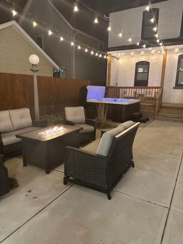 Private Hot Tub 2-Home Retreat Sleeps 16 - image 13