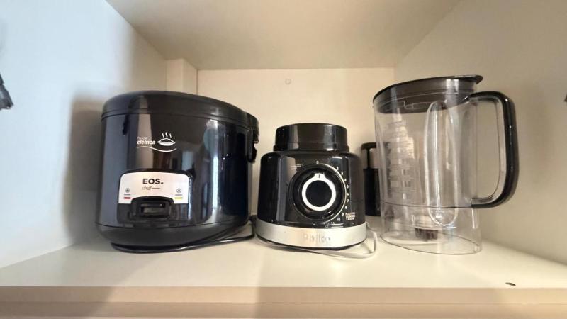 Blend Marista Luxo! Ar no quarto e na sala! Cozinha pra Café da manhã ou buffet na mesma torre! Restaurante em frente e Empório Prime na esquina! - image 21