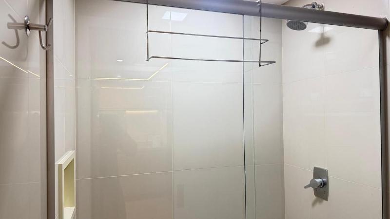 Blend Marista Luxo! Ar no quarto e na sala! Cozinha pra Café da manhã ou buffet na mesma torre! Restaurante em frente e Empório Prime na esquina! - image 15
