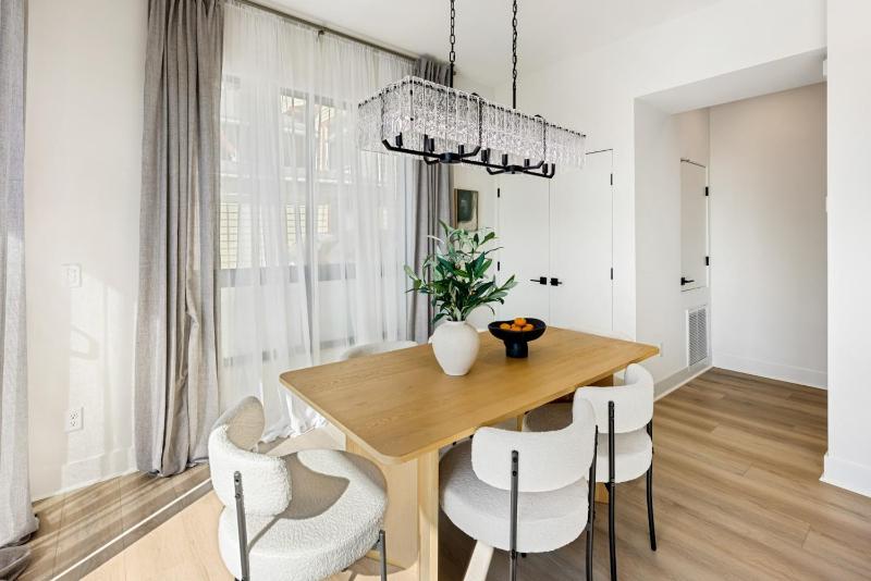 NEW Echo Park Rooftop Retreat Designer Interiors - image 7