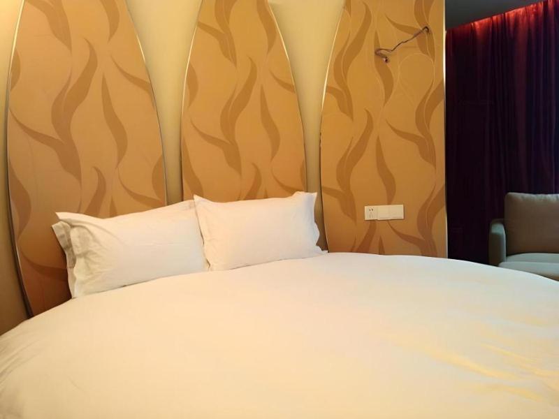 New Melody Hotel - image 16