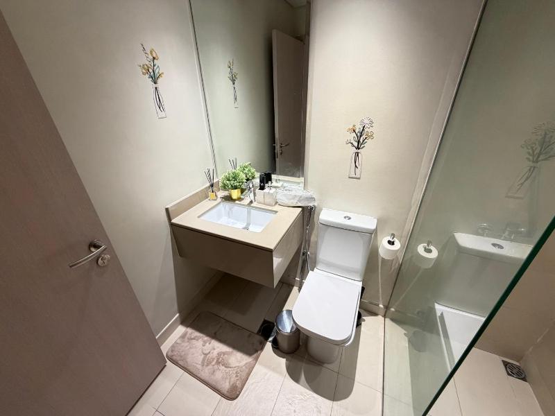 Serene Studio In Yas Island Near Zayed Int Airport - image 15