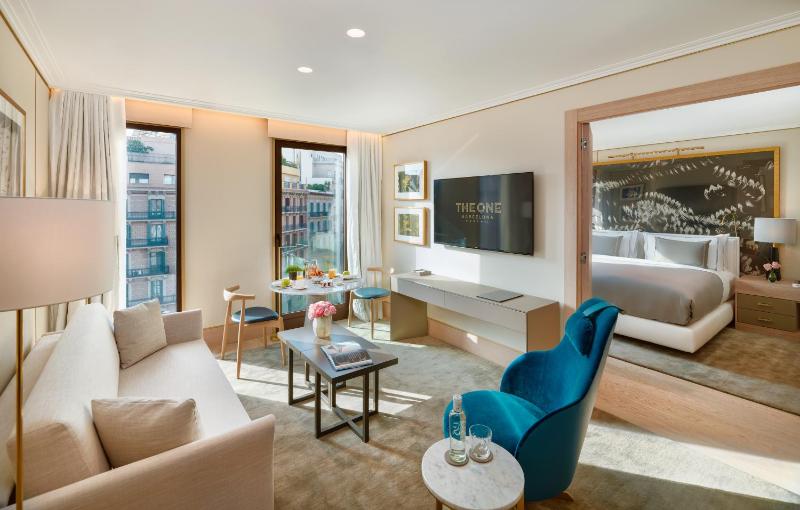 Suite with City View image 1