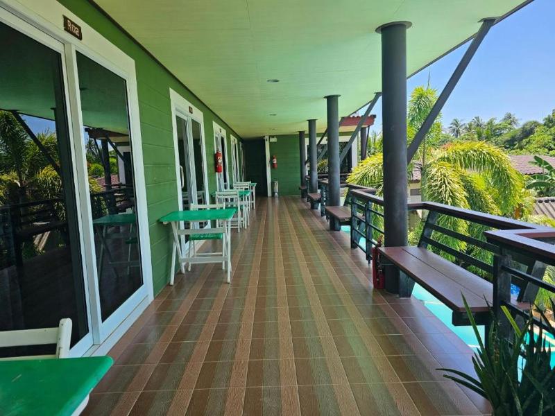 Cha-Tinnie Hotel - image 24