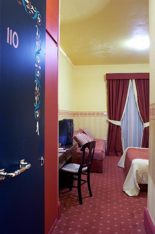 Triple Room image 4