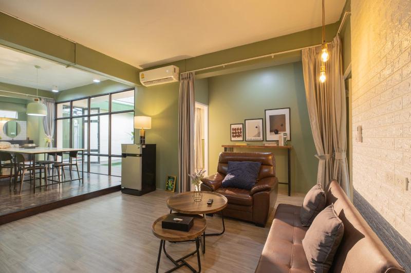 Pratunam Design Boutique - image 15
