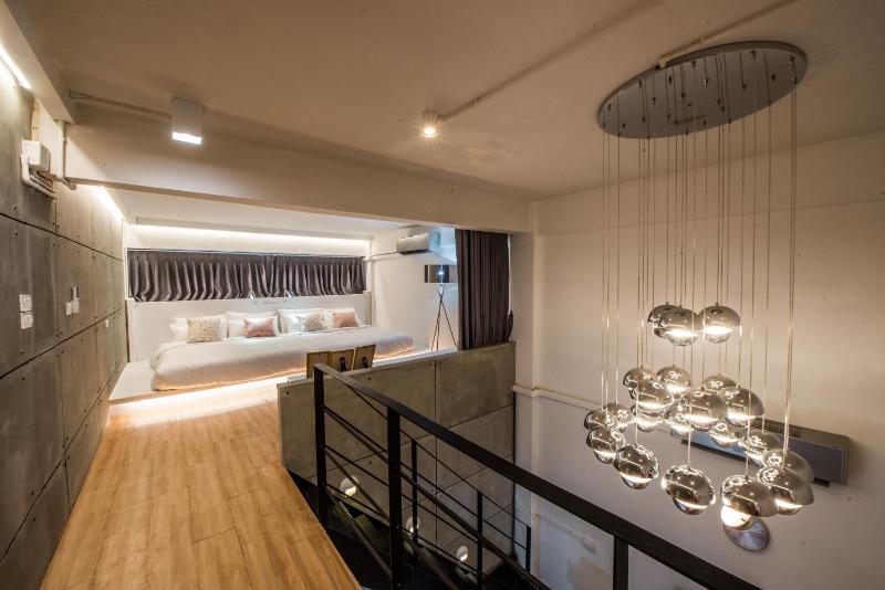 Pratunam Design Boutique - image 11