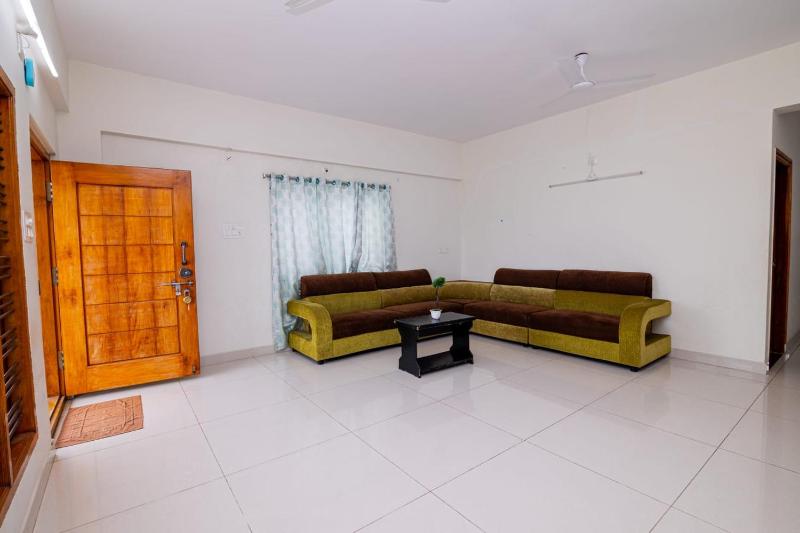 Tirupati Happy Homestay-Free Breakfast-Free Wi-FiOpp to Taj hotelEasy Highway accessNear by Courtyard & Marriot hotels - image 13