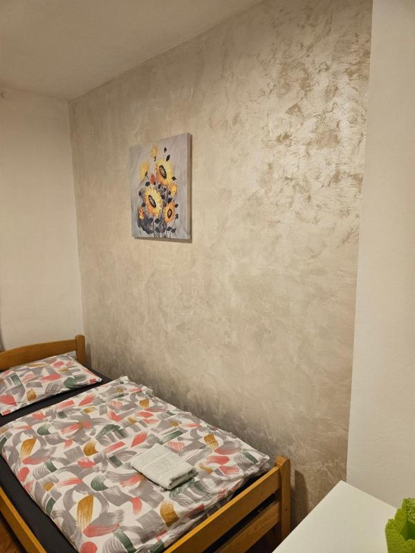 City Center Luxury Apartment Bob - image 3