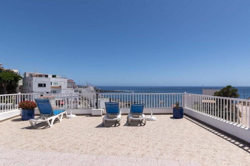 Costa Caleta 1 - Two Bed - image 26