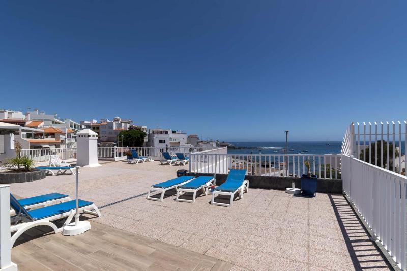 Costa Caleta 1 - Two Bed - image 30