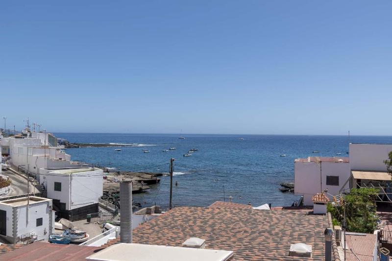 Costa Caleta 1 - Two Bed - image 25