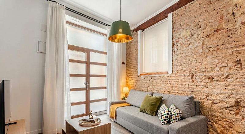 Modern 1 Bedroom Apt in Historic Center • Ground F - image 4
