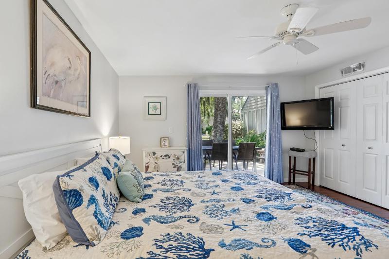795 Queens Grant - image 4