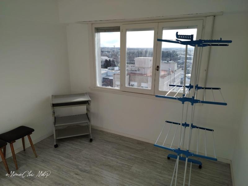 Impecable y amplio Zona Polideportivo y Hospital Privado - image 22
