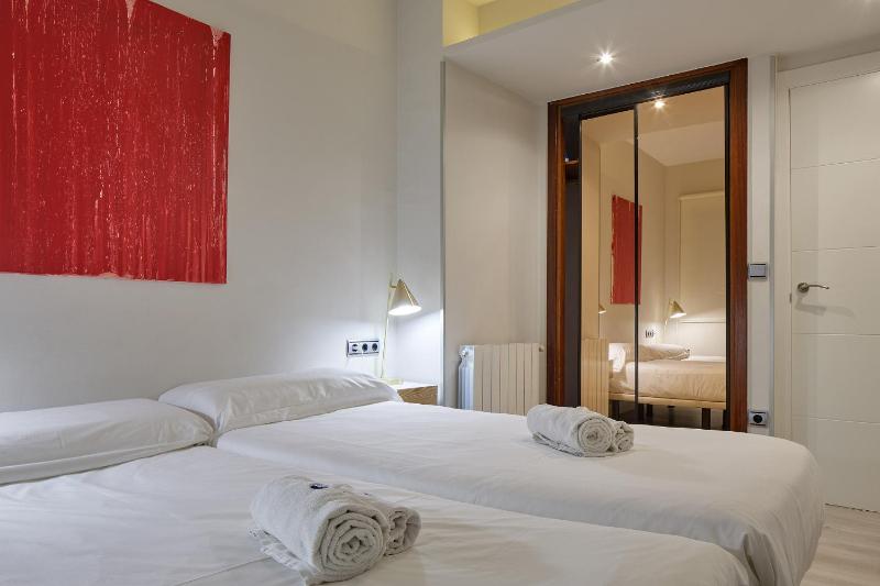 Bermingham - Basque Stay - image 24