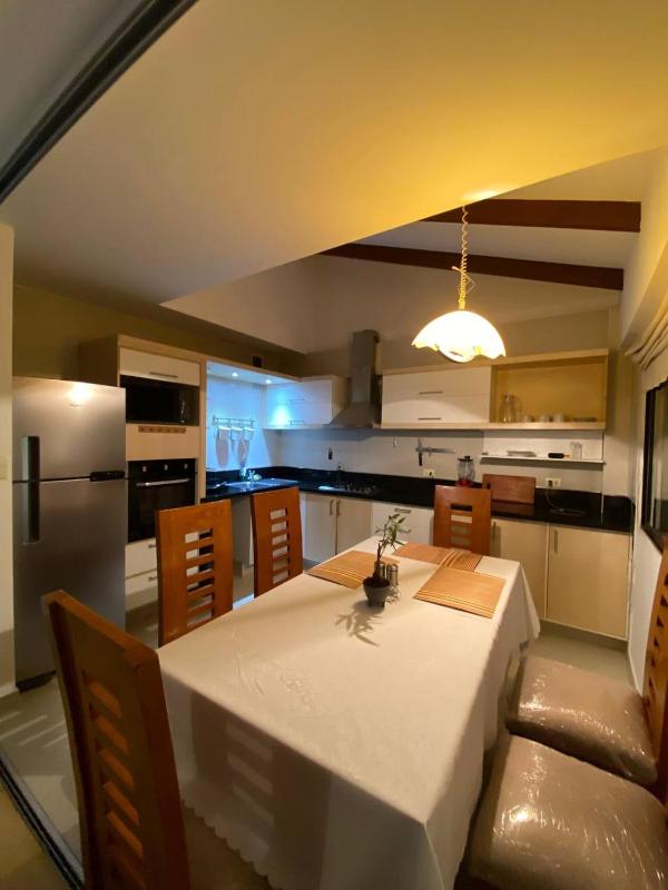 Modern Comfortable Apartment with a View of Sucre - image 3