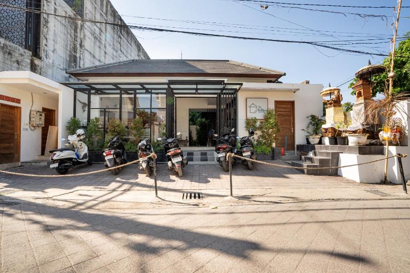 50m to Berawa Beach NU Boutique Hotel Free Gym King size bed - image 3