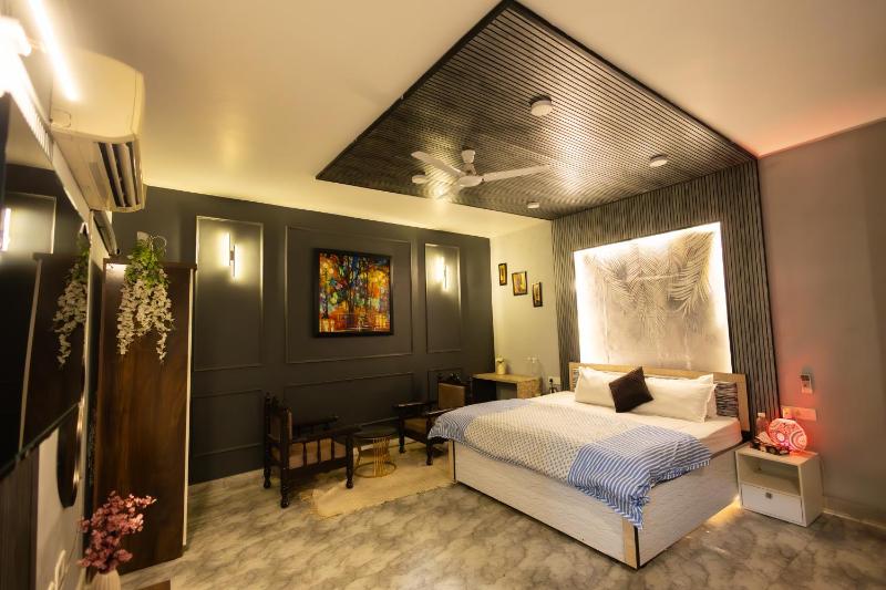 1 bhk Penthouse - image 5