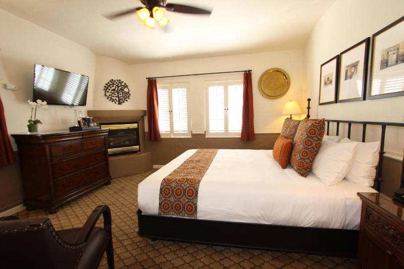 King Room image 2