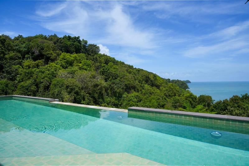 Hornbill Estate - Premium Luxury Villa - Private Beachfront - image 22