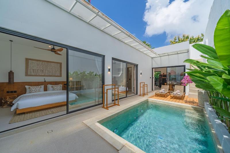 Villa Rame - Chic Tropical 2BR with Rooftop Terrace near Beach - image 1