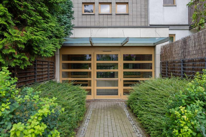 Wilanów Charming Apartment with Free Parking by Noclegi Renters - image 6