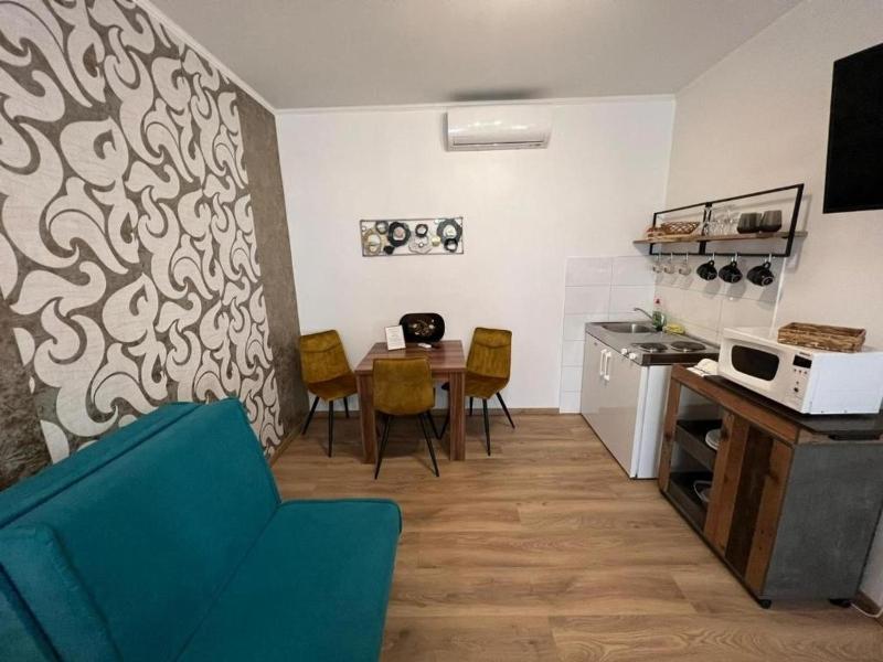 Apartments and rooms with parking space Split - 27910 - image 15