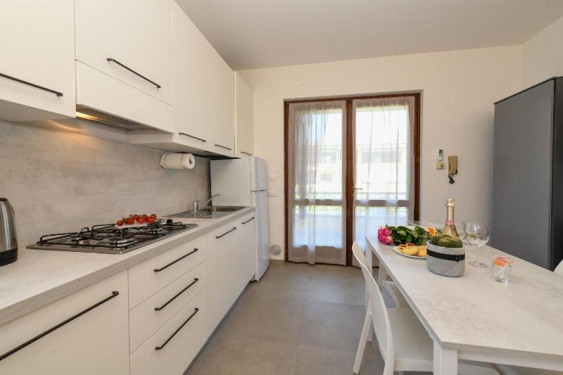 Hello Lake Apartment MGH - image 6