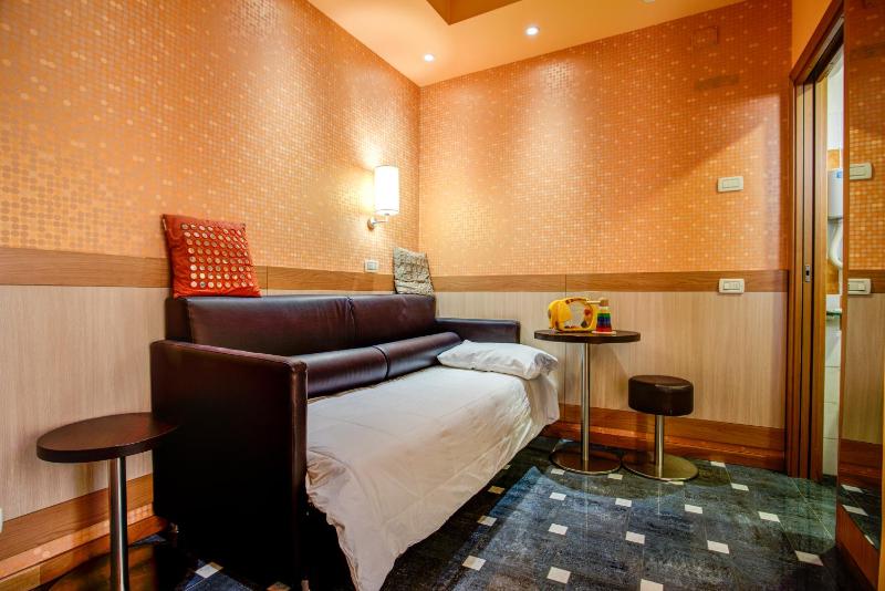Family Junior Suite image 2