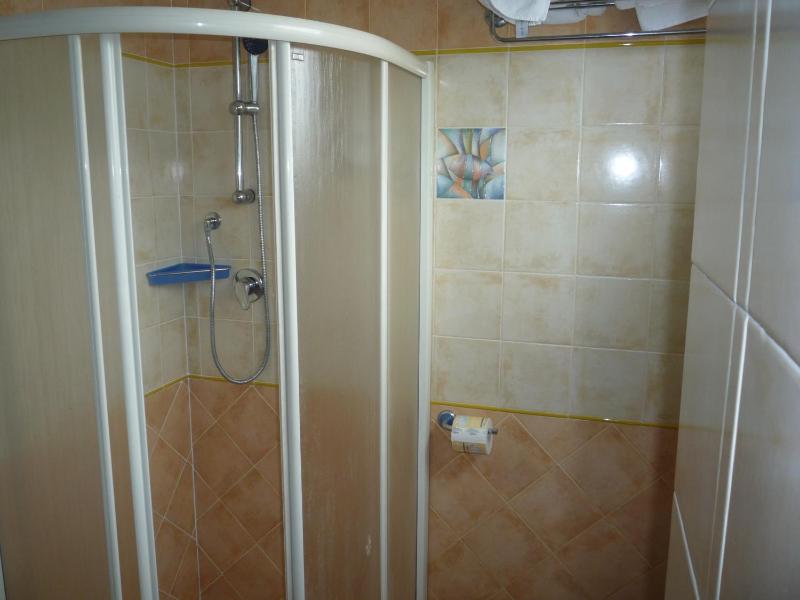 Triple Room image 2