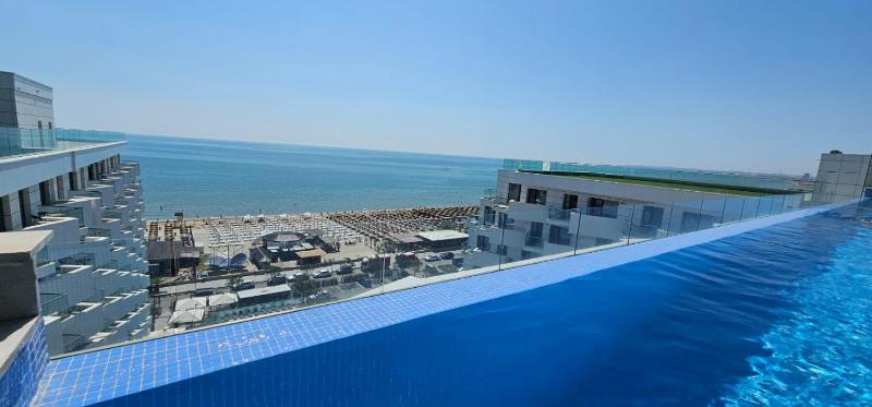 Infinity Pool Beach & Spa Resort Premium Apartment - Private Parking - image 46