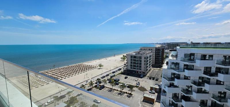 Infinity Pool Beach & Spa Resort Premium Apartment - Private Parking - image 47