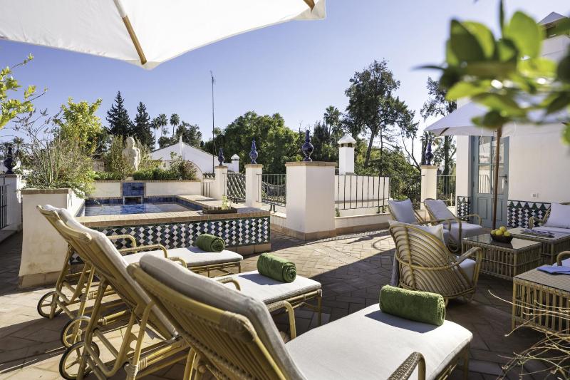 Mariana de Pineda by Home at Homes - image 1