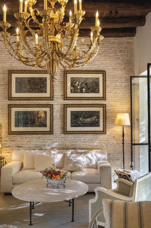 Mariana de Pineda by Home at Homes - image 7