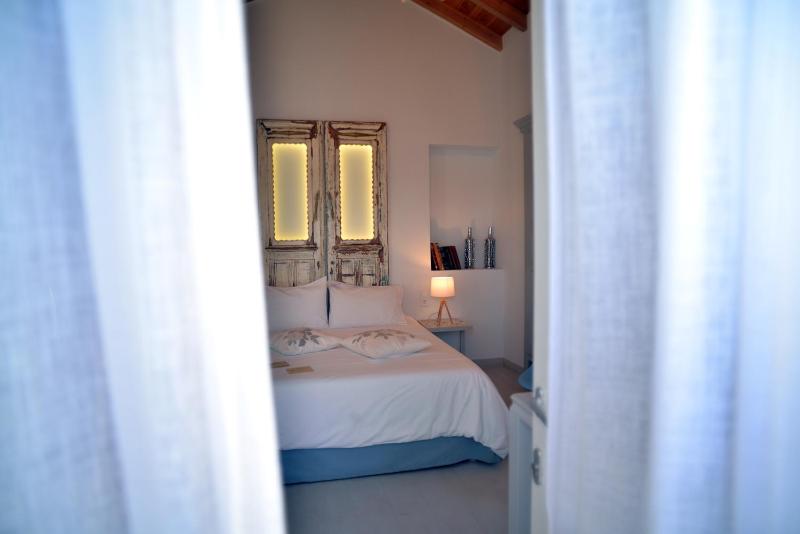 Suite with Terrace and Sea View image 4