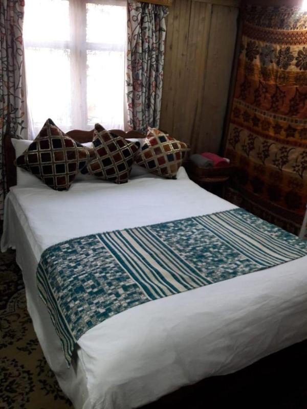 Homestay Jasmine Boathouse - image 10