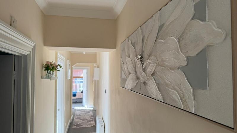 Heart of Portsmouth | Central 3-Bed Flat - image 23