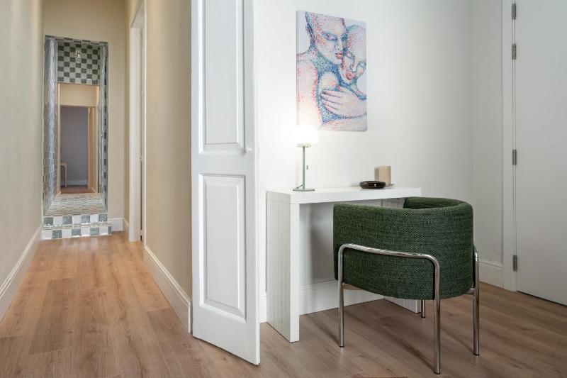 Luxury 3 bedroom apartment with sea view LDEM1-6 - image 16