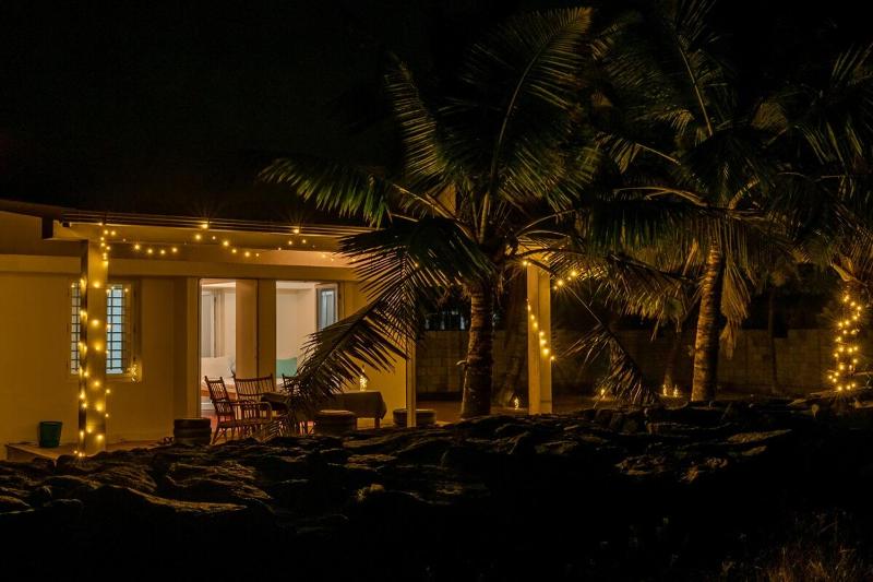 Beach House Pet-friendly beachfront 1bhk villa - image 28