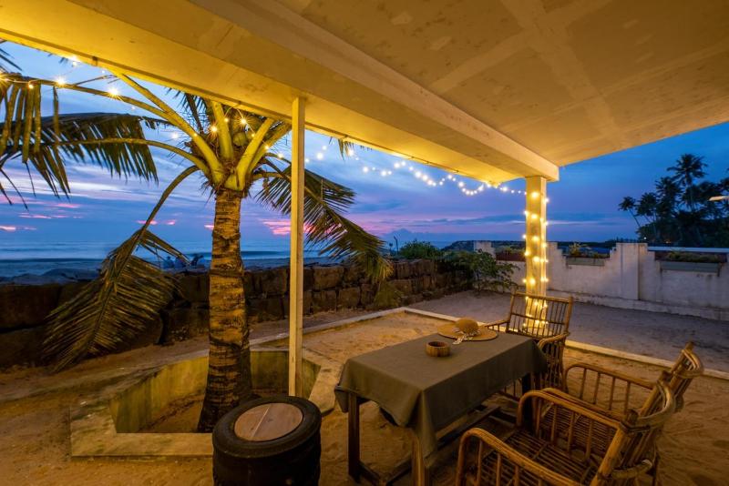Beach House Pet-friendly beachfront 1bhk villa - image 7